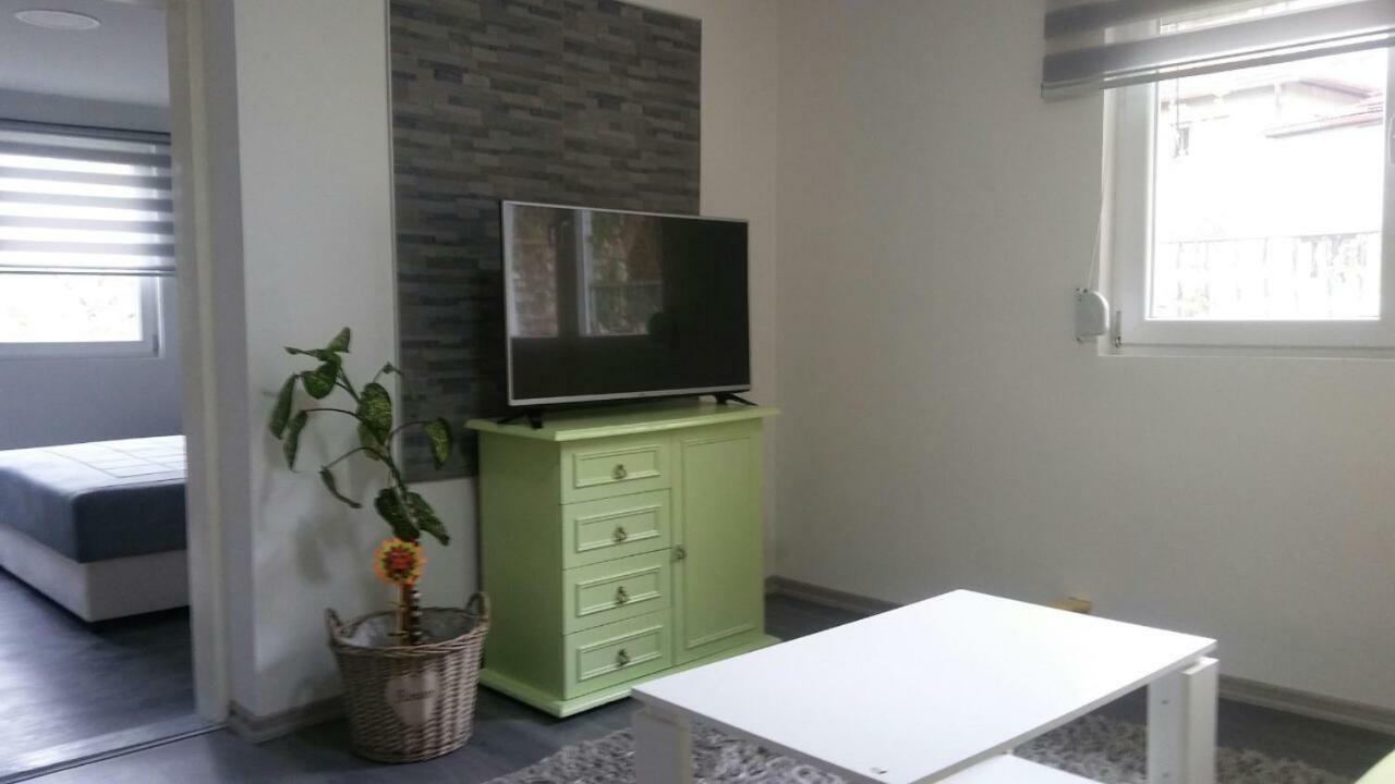 Apartman Mahala One SJJ Buitenkant foto