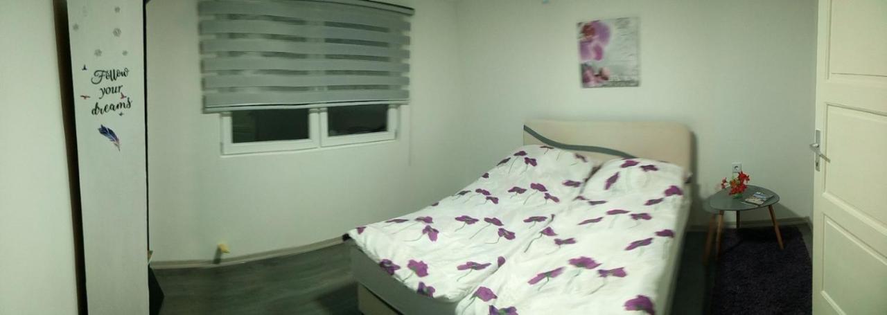 Apartman Mahala One SJJ Buitenkant foto